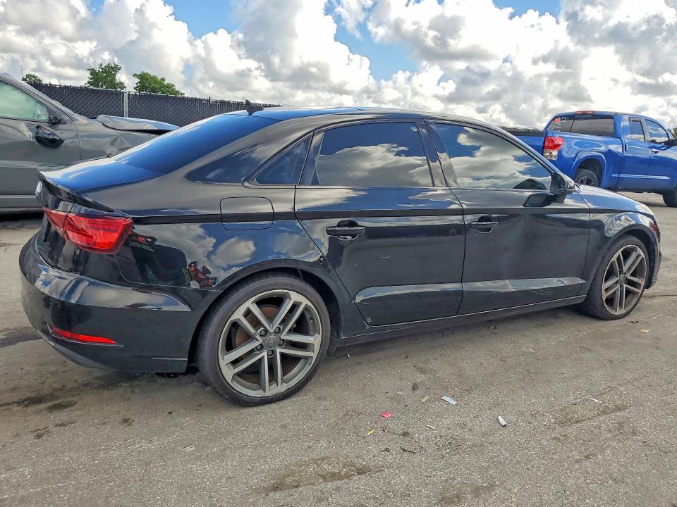 Photo 3 from auction – 2020 AUDI A3 with VIN WAUAUGFF5LA005316
