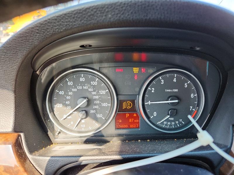 Photo 9 from auction – 2010 BMW 328 with VIN WBAPH7C52AA175625
