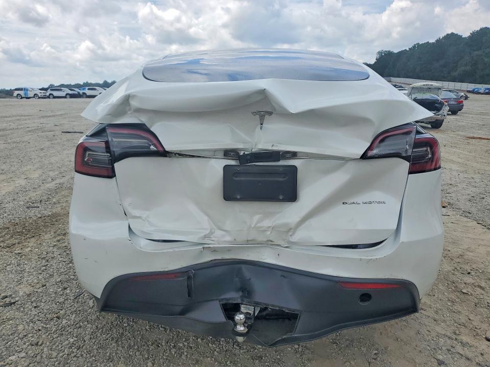 Photo 6 from auction – 2023 TESLA MODEL Y with VIN 7SAYGAEE6PF643492