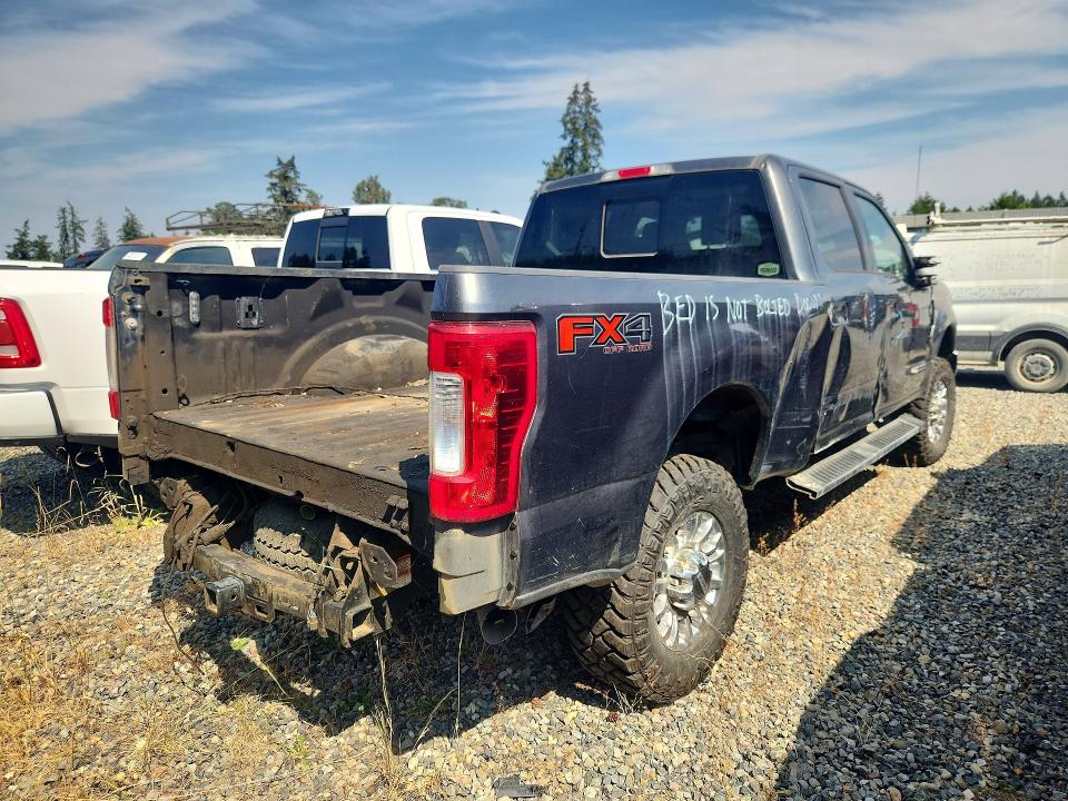 Foto 3 de la subasta – 2018 FORD F350 con VIN 1FT8W3BT7JEC80336
