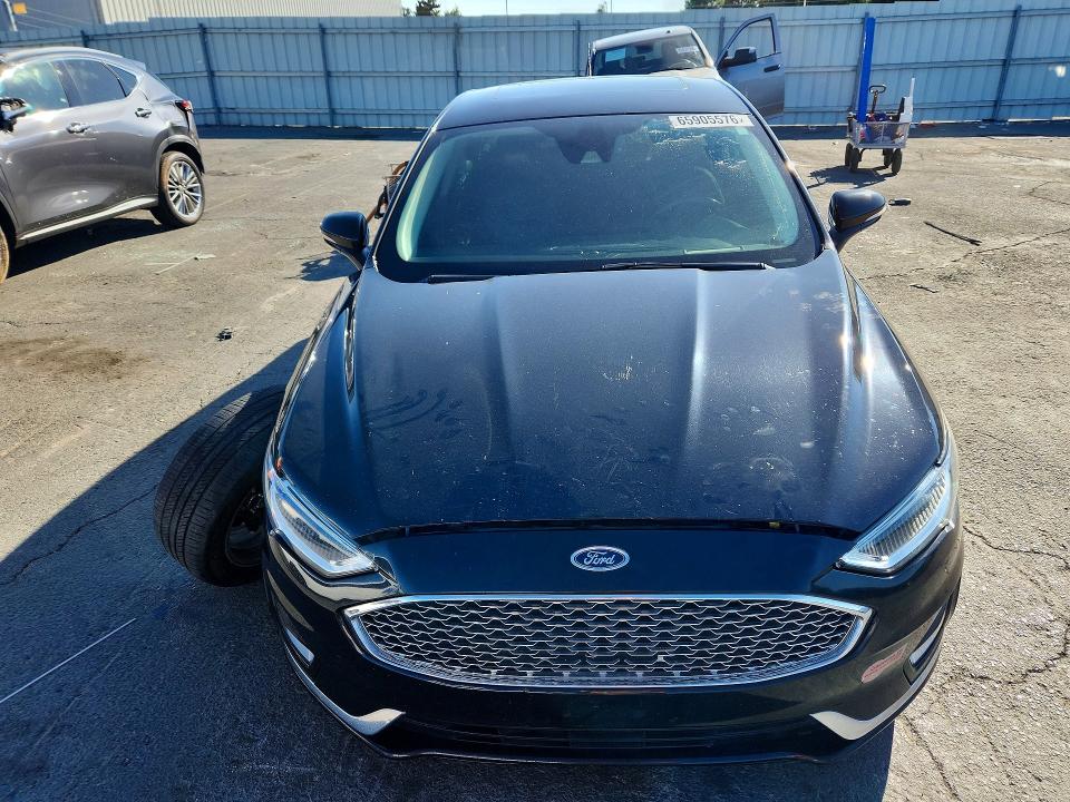 Photo 5 from auction – 2019 FORD FUSION with VIN 3FA6P0SU9KR202589