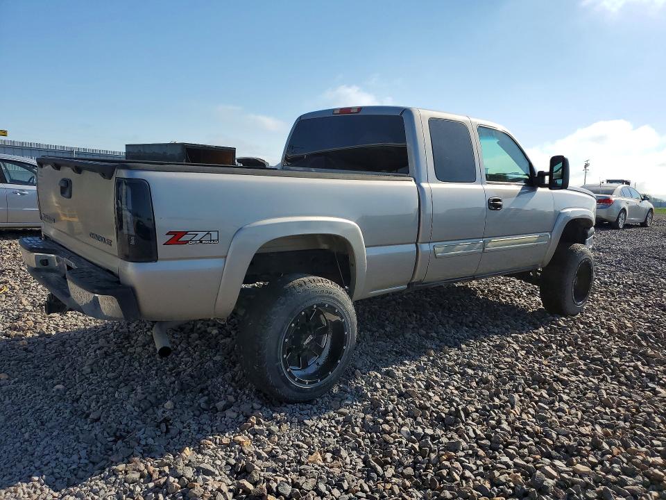 Photo 3 from auction – 2004 CHEVROLET SILVERADO with VIN 2GCEK19T341169166