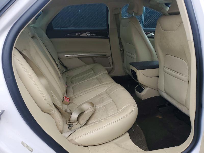 Photo 10 from auction – 2014 LINCOLN MKZ with VIN 3LN6L2LU8ER811964