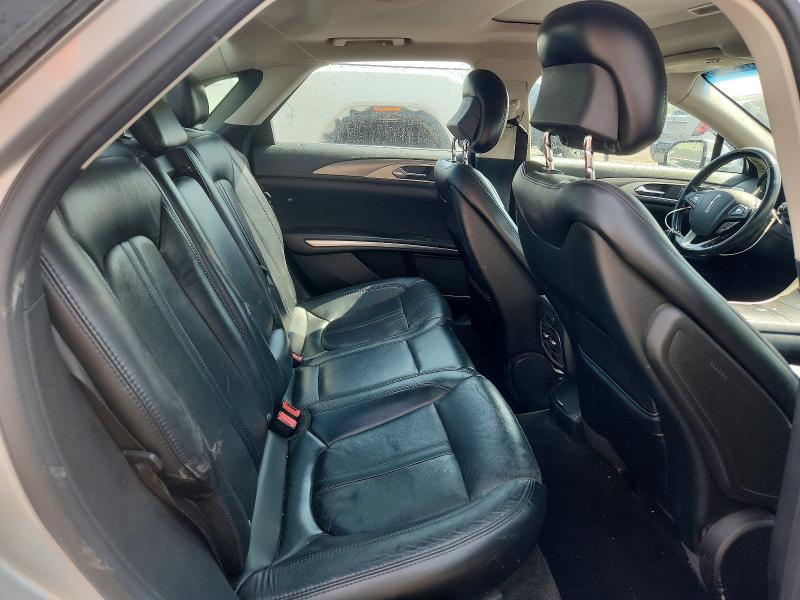 Photo 10 from auction – 2016 LINCOLN MKZ with VIN 3LN6L2LU3GR617748