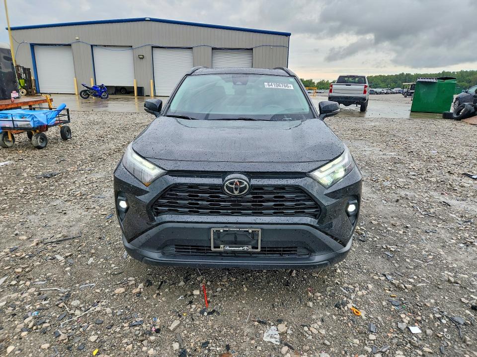 Photo 5 from auction – 2025 TOYOTA RAV4 with VIN 2T3A1RFV2SW531580