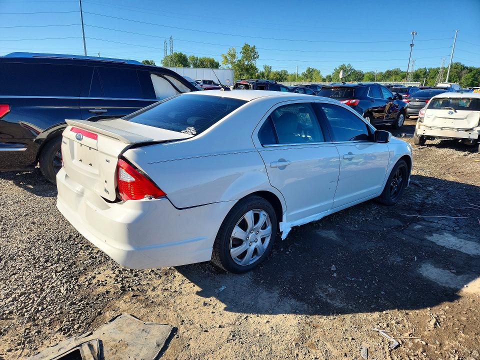 Photo 3 from auction – 2010 FORD FUSION with VIN 3FAHP0HG8AR366277