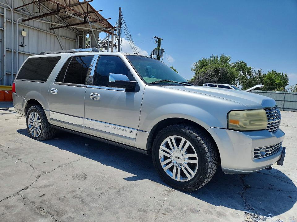 Photo 4 from auction – 2007 LINCOLN NAVIGATOR with VIN 5LMFL27577LJ22984