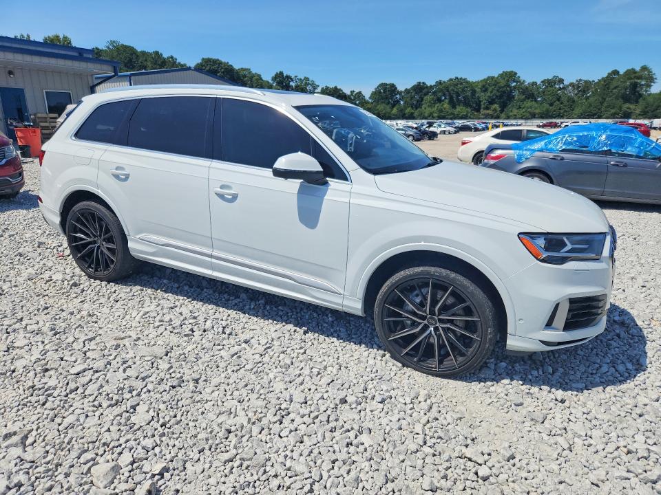 Photo 4 from auction – 2020 AUDI Q7 with VIN WA1LXAF70LD006259
