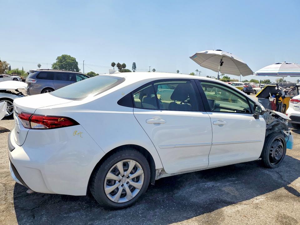 Photo 3 from auction – 2021 TOYOTA COROLLA with VIN JTDEPMAE3MJ178214