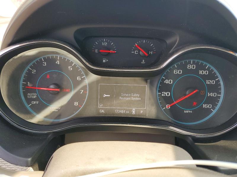 Photo 9 from auction – 2018 CHEVROLET CRUZE with VIN 1G1BE5SM8J7236730