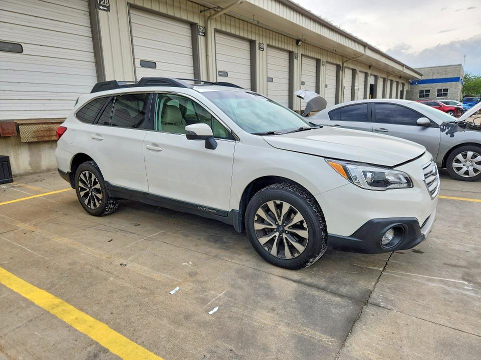 Photo 4 from auction – 2015 SUBARU OUTBACK with VIN 4S4BSELC7F3333210