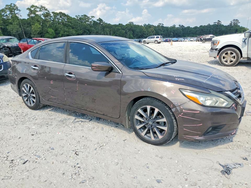 Photo 4 from auction – 2016 NISSAN ALTIMA with VIN 1N4AL3AP3GC275031