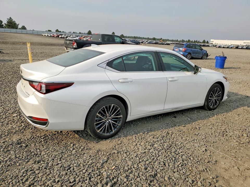 Photo 3 from auction – 2023 LEXUS ES 250 with VIN 58AD11D19PU011755