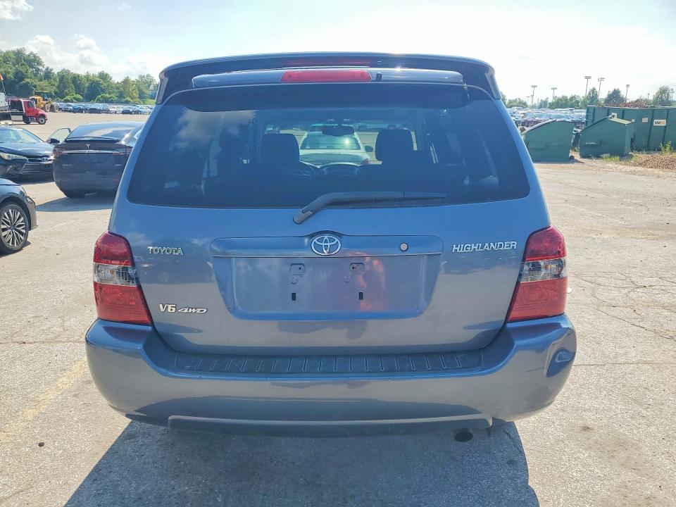 Photo 6 from auction – 2005 TOYOTA HIGHLANDER with VIN JTEEP21A350128014