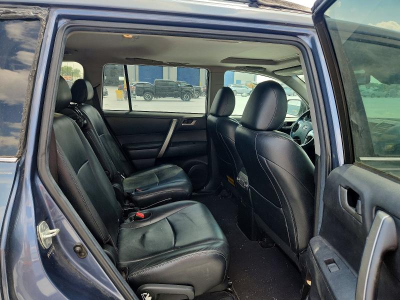Photo 11 from auction – 2013 TOYOTA HIGHLANDER with VIN 5TDZK3EH8DS116289