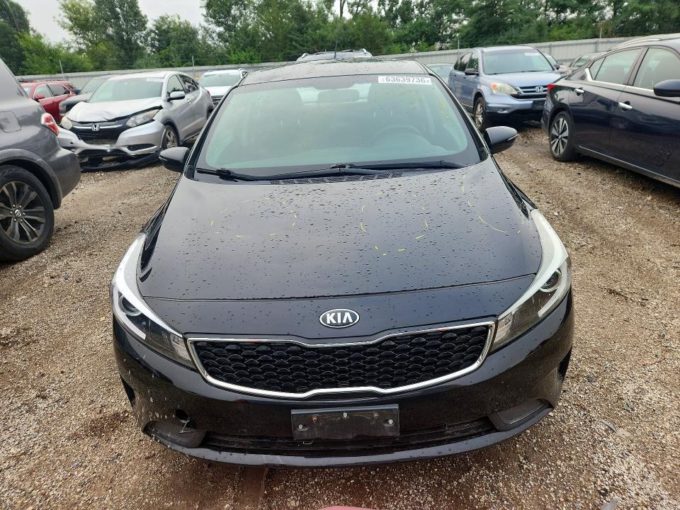 Photo 5 from auction – 2017 KIA FORTE5 with VIN KNAFK5A86H5667947