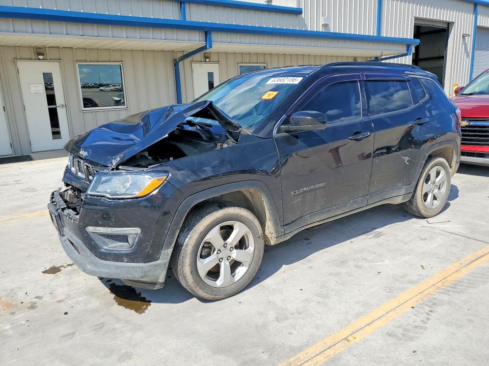 JEEP COMPASS 2018 مع رقم تعريف المركبة 3C4NJDBB6JT246094 - صورة من المزاد