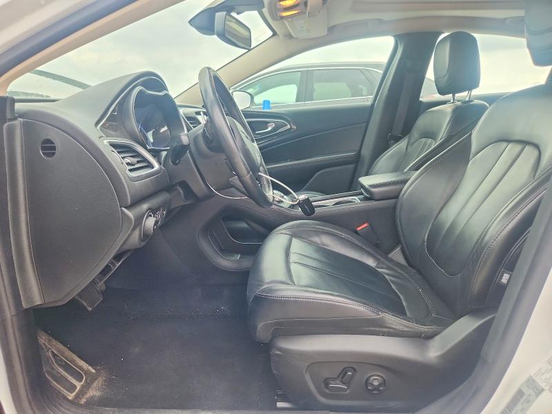 صورة رقم 7 من المزاد - 2015 CHRYSLER 200 مع VIN 1C3CCCCG5FN656970