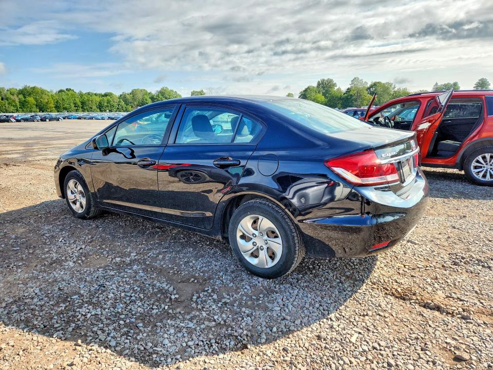 Photo 2 from auction – 2015 HONDA CIVIC with VIN 19XFB2F58FE288112