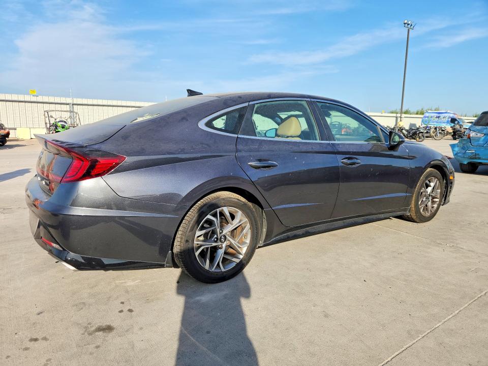 Photo 3 from auction – 2020 HYUNDAI SONATA with VIN 5NPEF4JA8LH033208