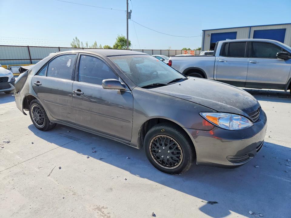 Photo 4 from auction – 2004 TOYOTA CAMRY with VIN 4T1BE30K34U921104