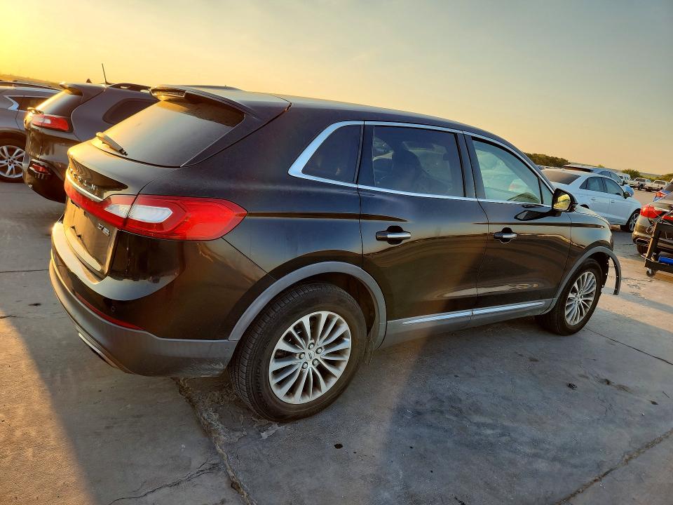 Photo 3 from auction – 2016 LINCOLN MKX with VIN 2LMTJ8KP6GBL23206