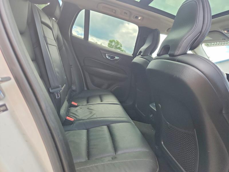 Снимка 10 от търг – 2020 VOLVO V60 CROSS COUNTRY с VIN YV4102WK9L1047273