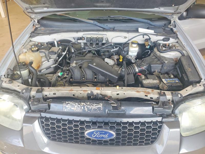 Photo 12 from auction – 2005 FORD ESCAPE with VIN 1FMYU93165KA67418
