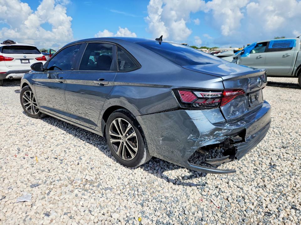 Photo 2 from auction – 2023 VOLKSWAGEN JETTA with VIN 3VWAM7BU9PM034217