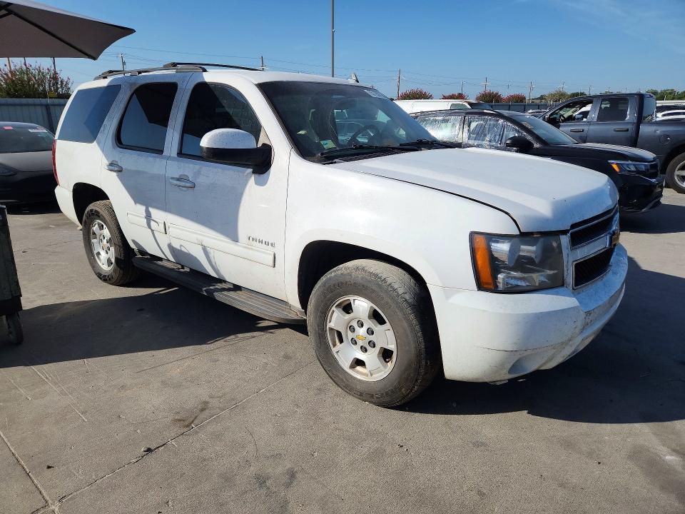 Photo 4 from auction – 2013 CHEVROLET TAHOE with VIN 1GNSCBE0XDR323601