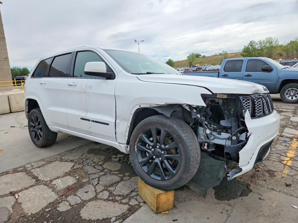 Снимка 4 от търг – 2018 JEEP GRAND CHEROKEE с VIN 1C4RJFAG8JC189984