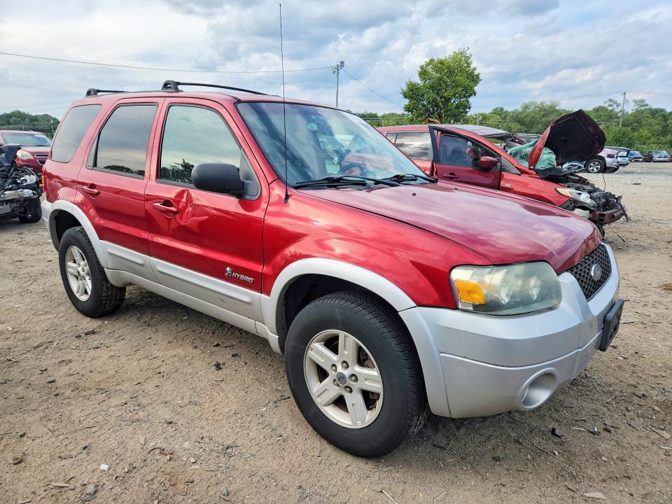 Photo 4 from auction – 2006 FORD ESCAPE with VIN 1FMCU95HX6KD36977