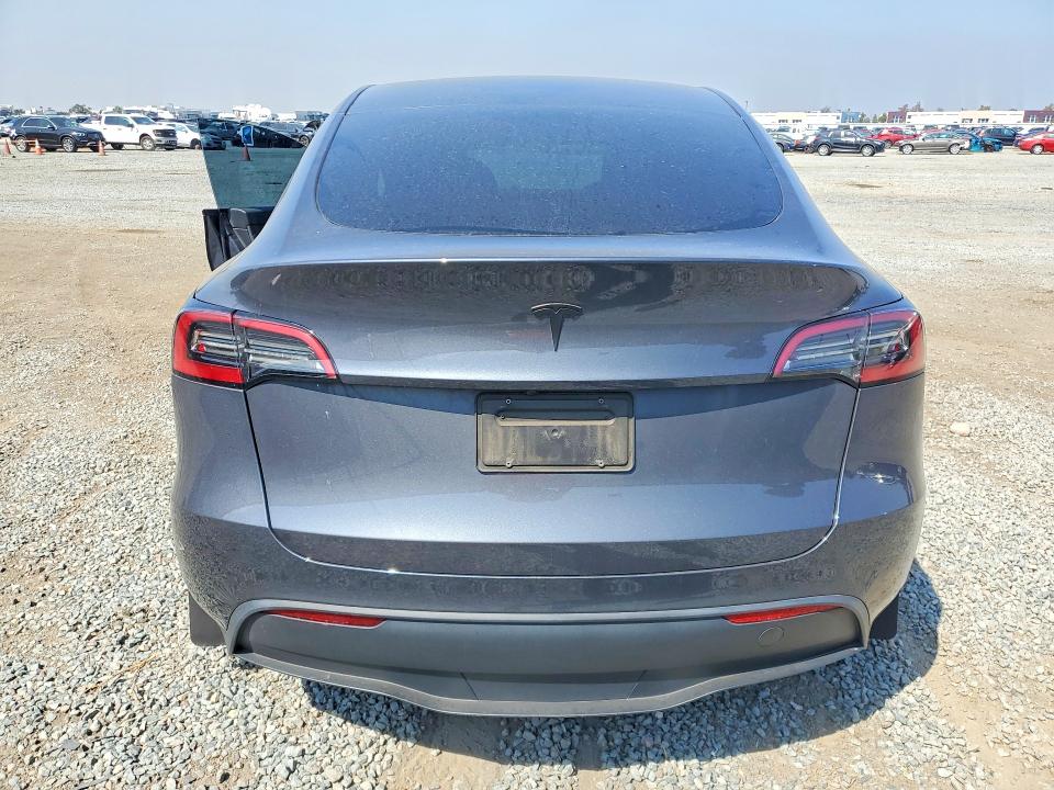 Photo 6 from auction – 2023 TESLA MODEL Y with VIN 7SAYGDEE1PA147479
