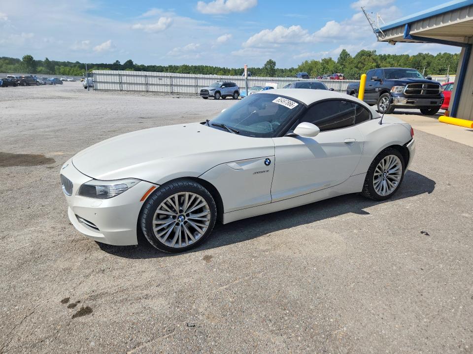 BMW Z4 2013 مع رقم تعريف المركبة WBALM7C53DE385562 - صورة من المزاد