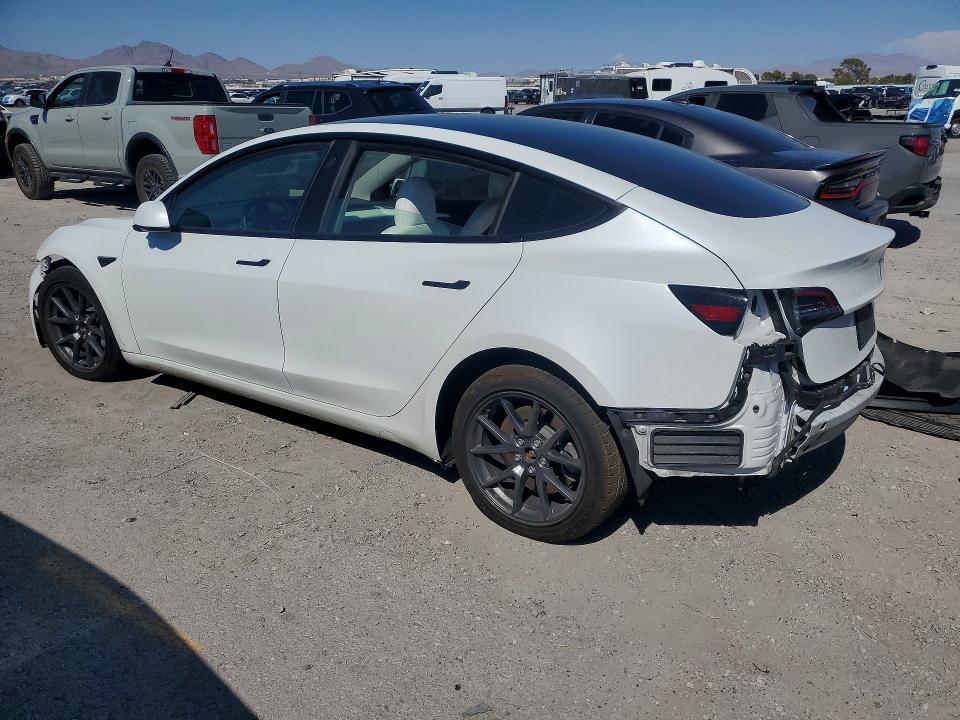 Снимка 2 от търг – 2023 TESLA MODEL 3 с VIN 5YJ3E1EA5PF541840