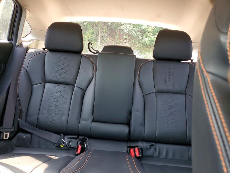 Photo 10 from auction – 2018 SUBARU CROSSTREK with VIN JF2GTAJC0JH215922