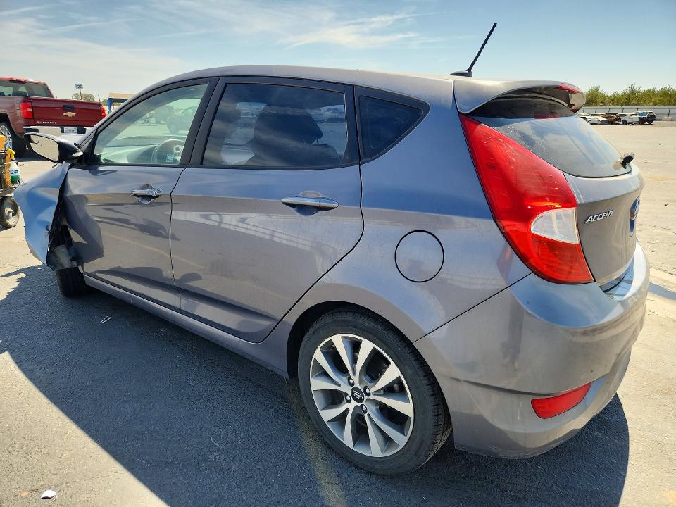 Photo 2 from auction – 2017 HYUNDAI ACCENT with VIN KMHCU5AE8HU333538