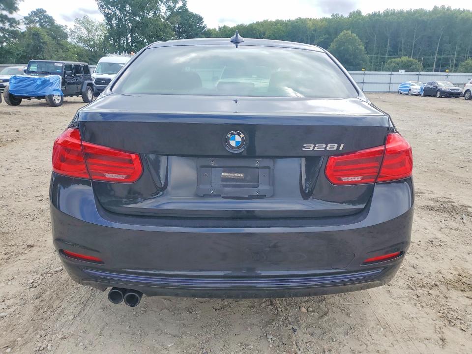 Photo 6 from auction – 2016 BMW 328 with VIN WBA8E9G54GNU28545