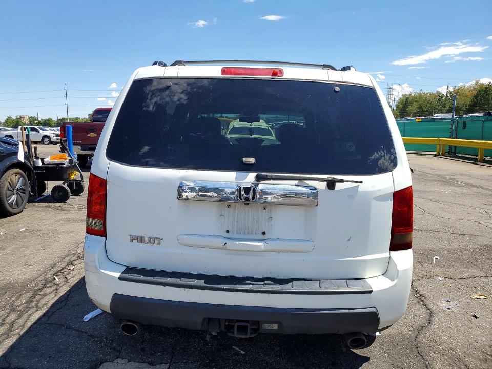 Photo 6 from auction – 2011 HONDA PILOT with VIN 5FNYF3H5XBB028461