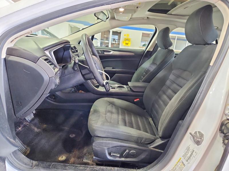 Photo 7 from auction – 2017 FORD FUSION with VIN 3FA6P0LU2HR233268