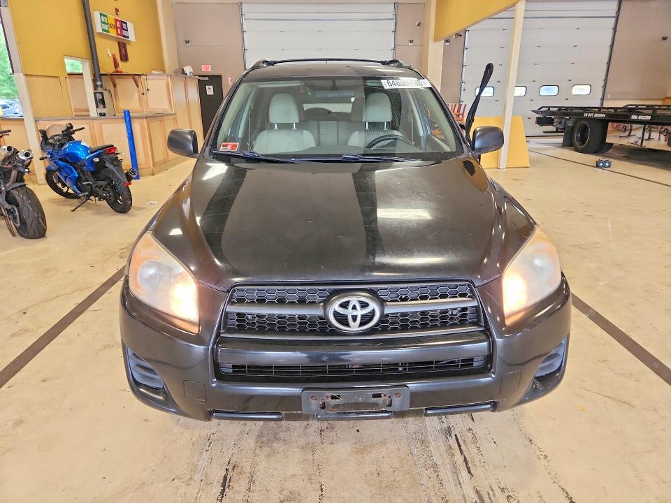 Photo 5 from auction – 2012 TOYOTA RAV4 with VIN 2T3ZF4DV6CW116550
