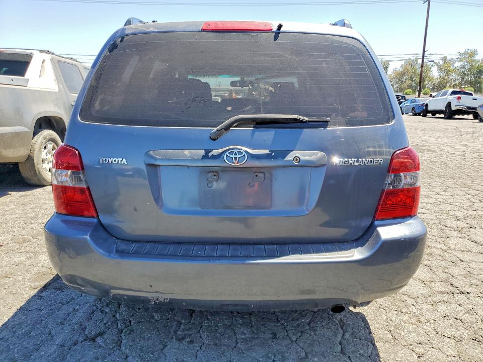 Photo 6 from auction – 2005 TOYOTA HIGHLANDER with VIN JTEGD21A950127547
