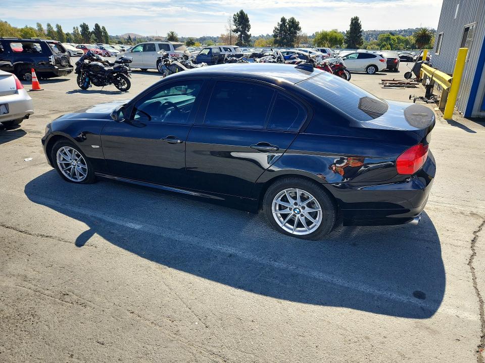 Photo 2 from auction – 2010 BMW 328 with VIN WBAPH5C50AA439543