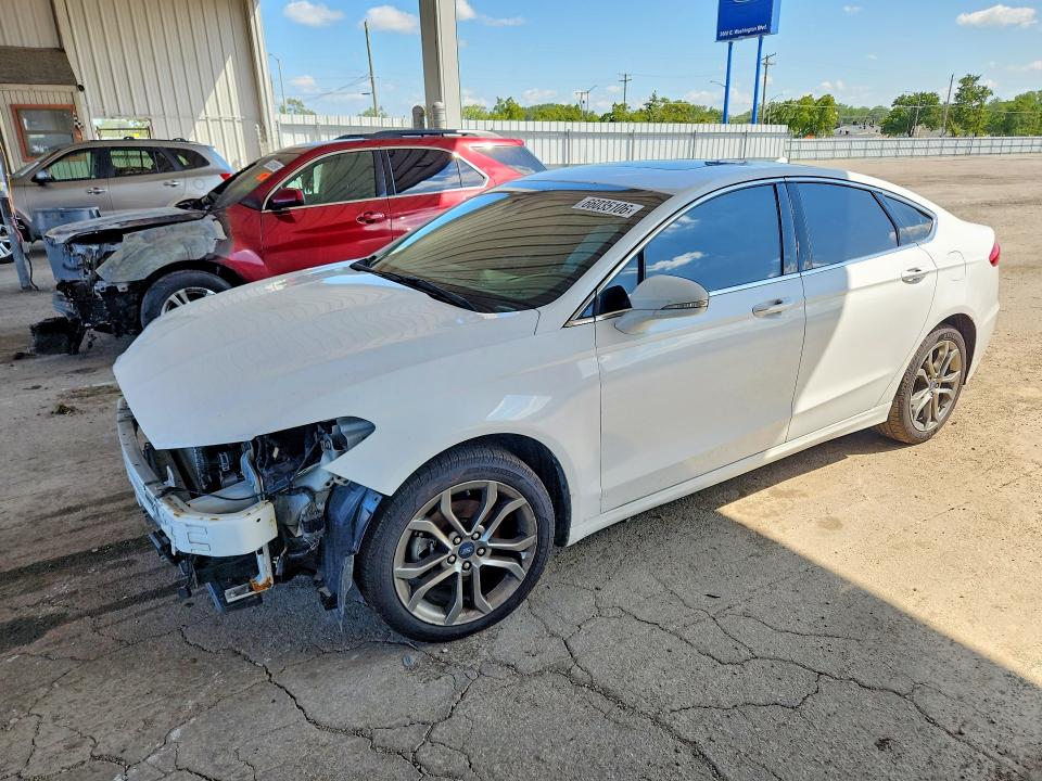 FORD FUSION 2019 with VIN 3FA6P0CD4KR141442 - Photo from auction