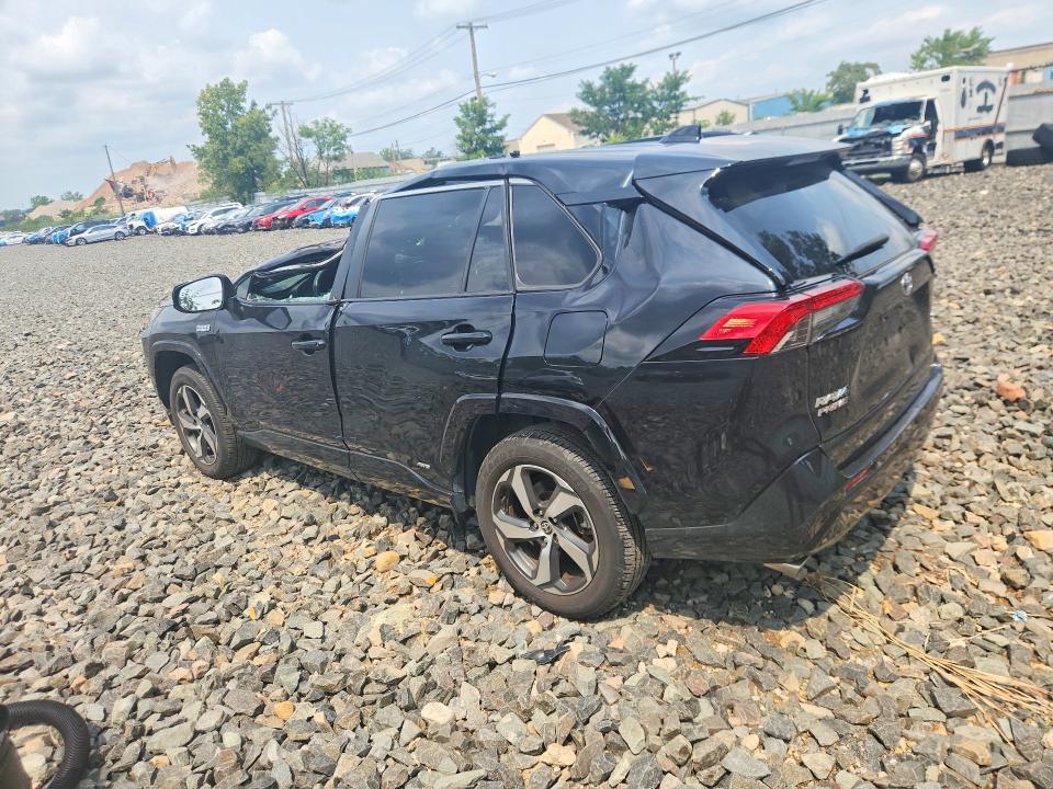 Photo 2 from auction – 2021 TOYOTA RAV4 PRIME with VIN JTMAB3FV5MD014218