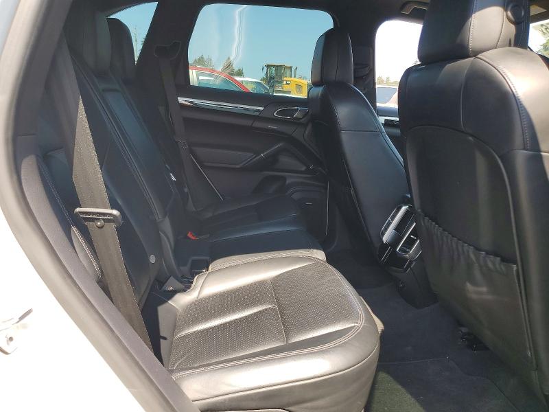 Photo 11 from auction – 2014 PORSCHE CAYENNE with VIN WP1AA2A21ELA04110