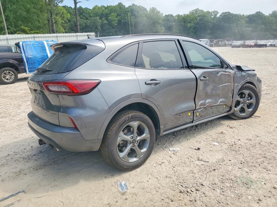Photo 3 from auction – 2023 FORD ESCAPE with VIN 1FMCU9NZ5PUA06923