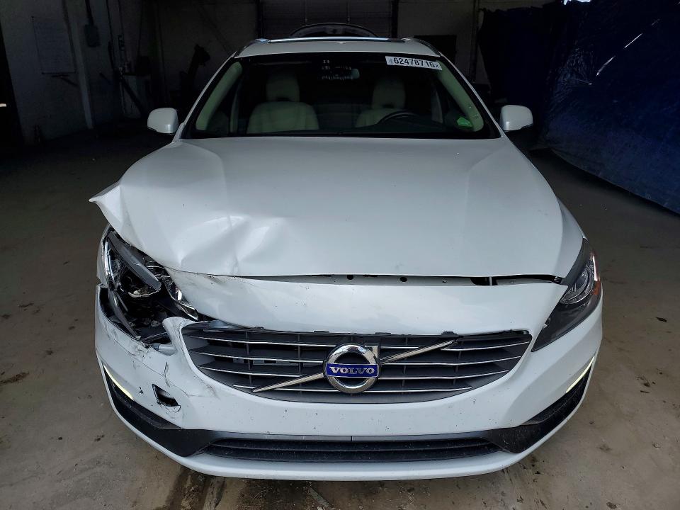 Photo 5 from auction – 2015 VOLVO V60 with VIN YV140MEB4F1207572