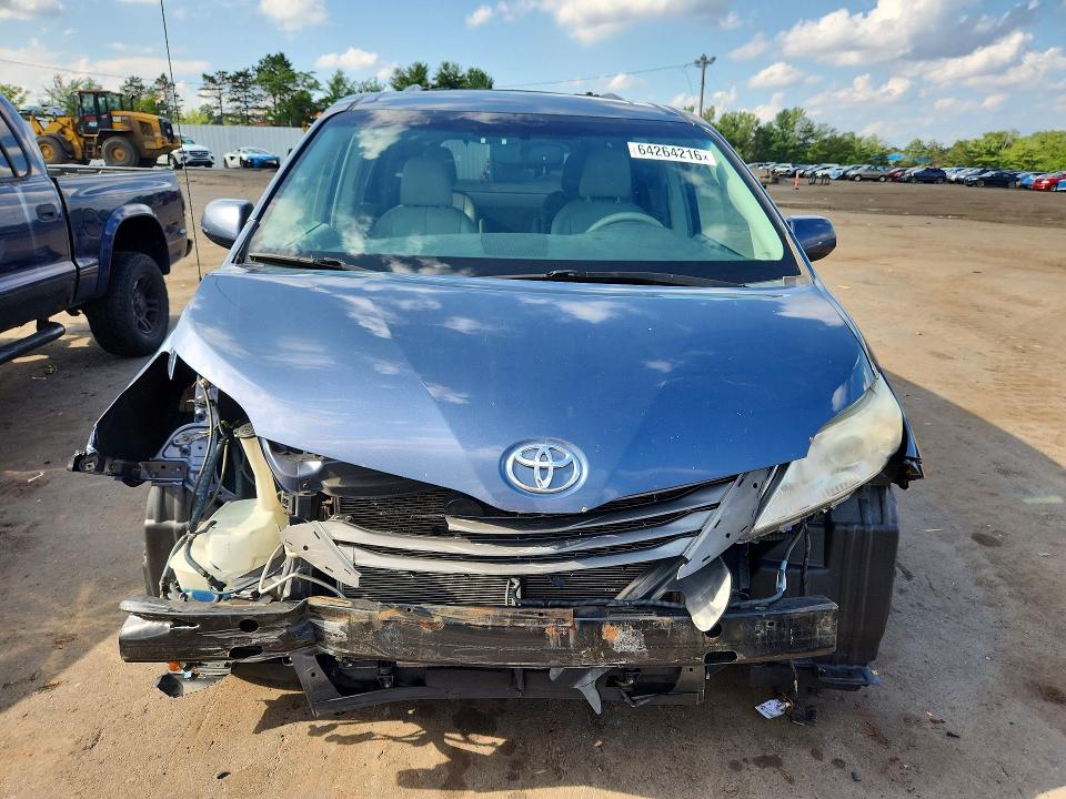 Photo 5 from auction – 2013 TOYOTA SIENNA with VIN 5TDDK3DC0DS061353