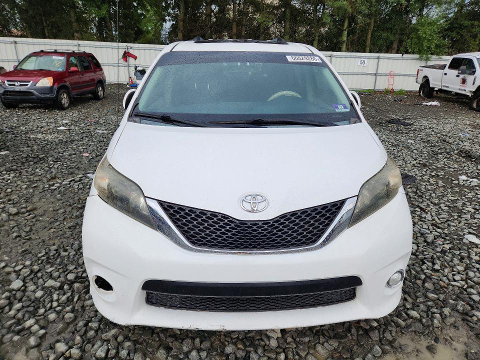 Photo 5 from auction – 2014 TOYOTA SIENNA with VIN 5TDXK3DC7ES405579